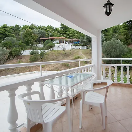 Alissia Koukounaries