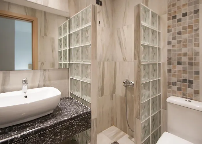 アパートホテル Alissia