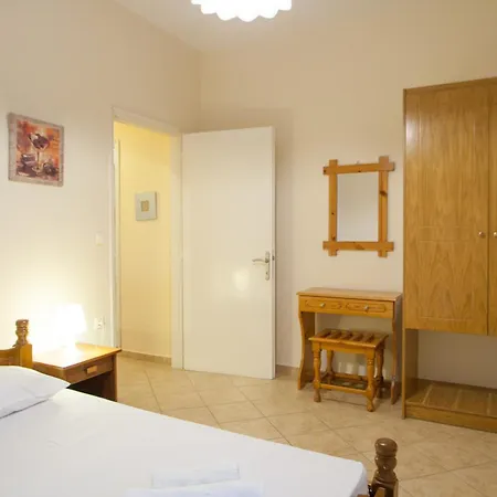 Alissia Apartahotel 3*