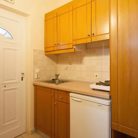 Alissia Aparthotel Koukounaries