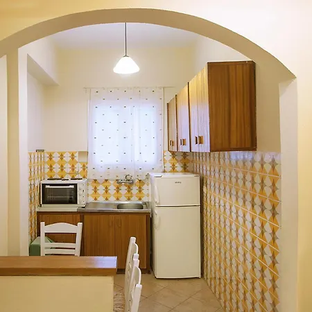 Alissia Κουκουναριές